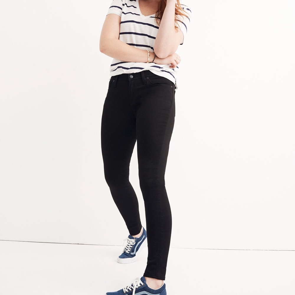 Madewell 8 inch skinny jeans in black New without tags size 24